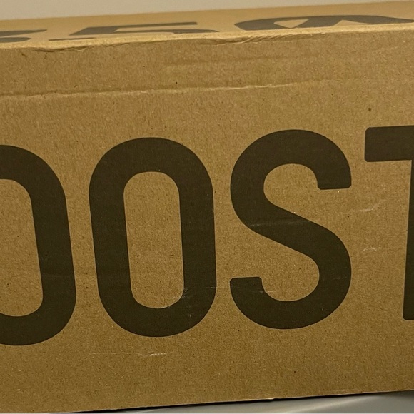 NWT Yeezy Boost sneakers - Picture 6 of 8